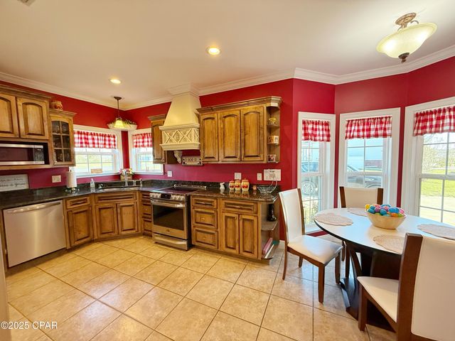 2977 CHASE Way, Marianna, FL 32446