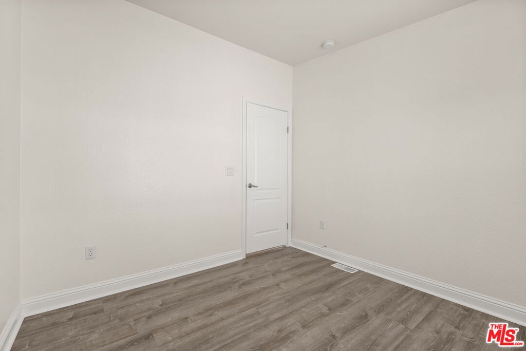 Image 14 of property listing at 8250 Lankershim Boulevard 140, North Hollywood, CA 91605