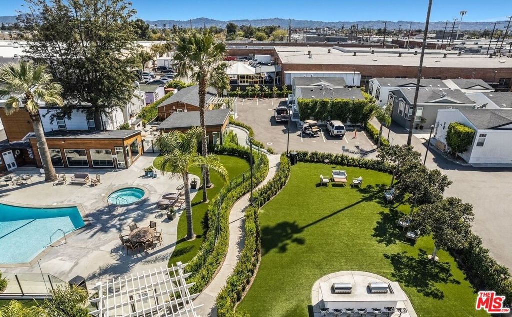 Image 16 of property listing at 8250 Lankershim Boulevard 140, North Hollywood, CA 91605