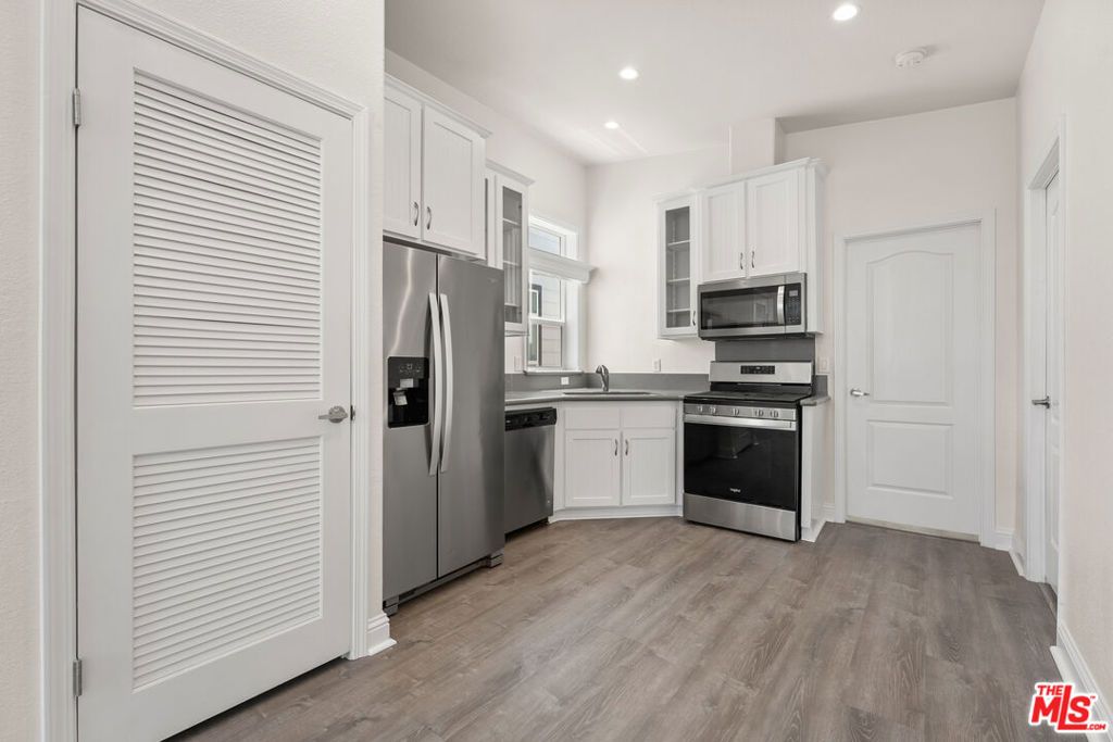 Image 2 of property listing at 8250 Lankershim Boulevard 140, North Hollywood, CA 91605