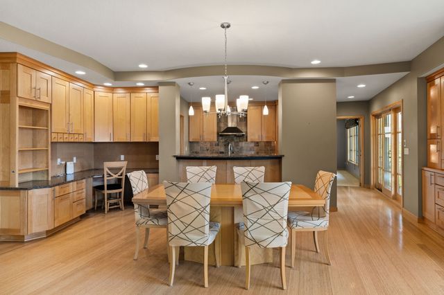 4303 161st Street, Urbandale, IA 50323