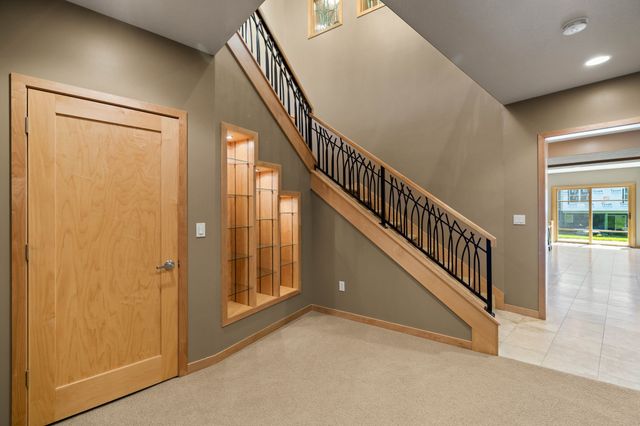 4303 161st Street, Urbandale, IA 50323