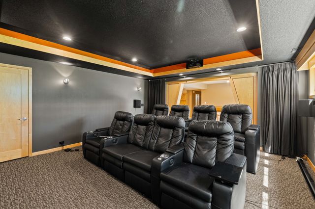 4303 161st Street, Urbandale, IA 50323