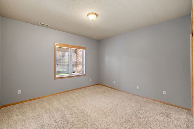 4303 161st Street, Urbandale, IA 50323