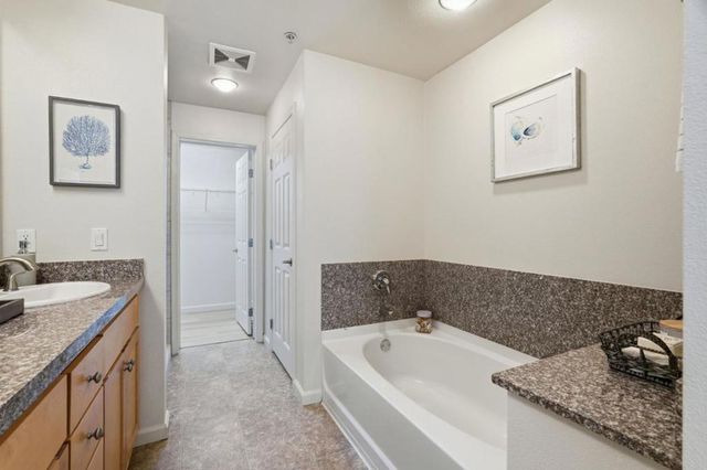 800 N 8th Street 129, San Jose, CA 95112