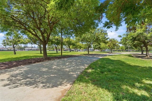 800 N 8th Street 129, San Jose, CA 95112