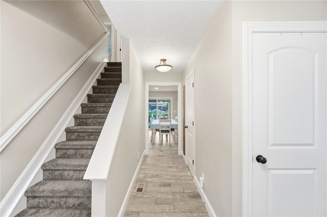 254 Auburn Meadows Court, Carlisle, OH 45005
