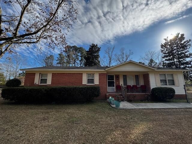 950 Berry Street, Manning, SC 29102