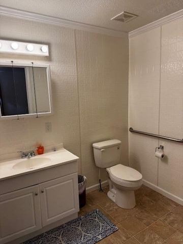 950 Berry Street, Manning, SC 29102