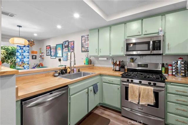 1867 E Belmont Court, Placentia, CA 92870