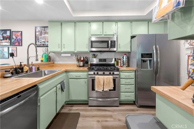 1867 E Belmont Court, Placentia, CA 92870
