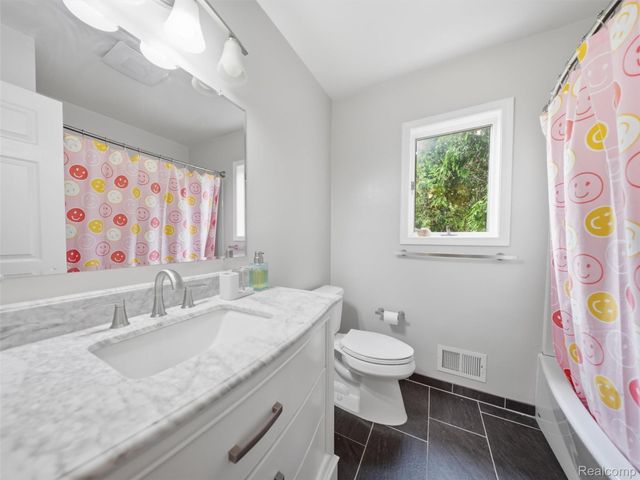 12116 Coolidge Road, Atlas Township, MI 48438