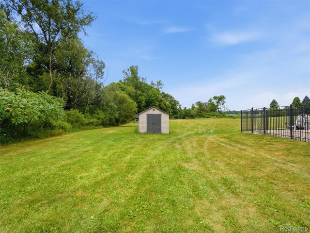 12116 Coolidge Road, Atlas Township, MI 48438