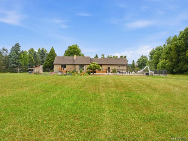 12116 Coolidge Road, Atlas Township, MI 48438