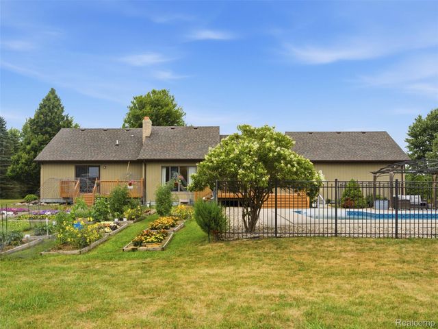 12116 Coolidge Road, Atlas Township, MI 48438