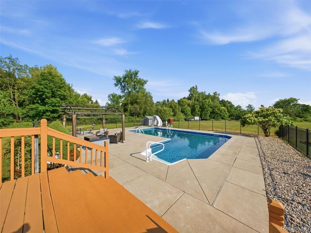 12116 Coolidge Road, Atlas Township, MI 48438