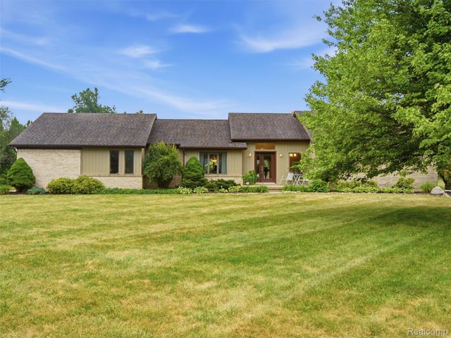 12116 Coolidge Road, Atlas Township, MI 48438