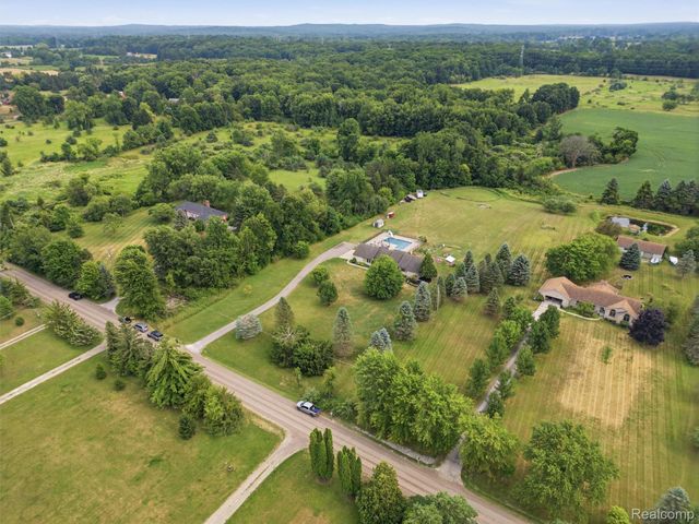 12116 Coolidge Road, Atlas Township, MI 48438