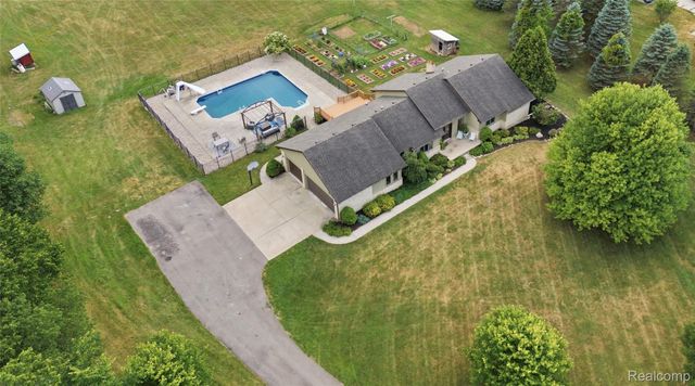 12116 Coolidge Road, Atlas Township, MI 48438