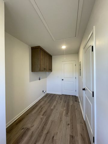 586 Pleasant Hill Rd, Lafayette, TN 37083