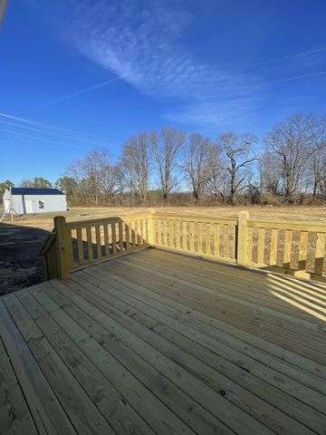 586 Pleasant Hill Rd, Lafayette, TN 37083