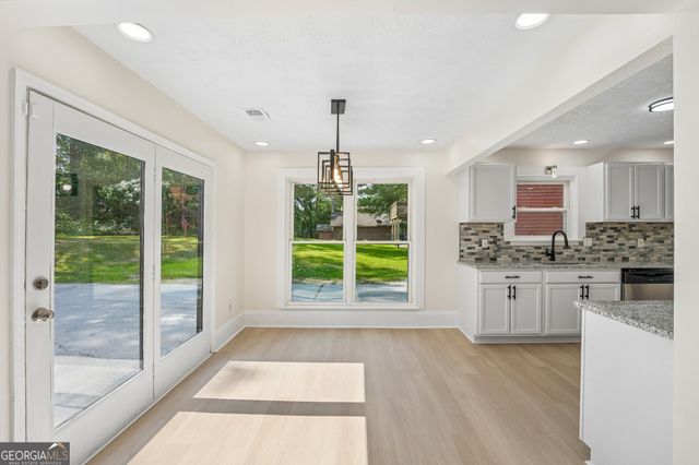 7300 Buck Creek Drive, Fairburn, GA 30213