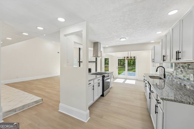 7300 Buck Creek Drive, Fairburn, GA 30213