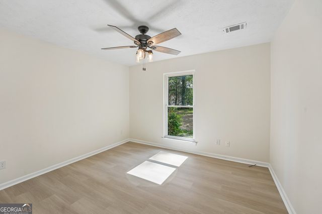 7300 Buck Creek Drive, Fairburn, GA 30213