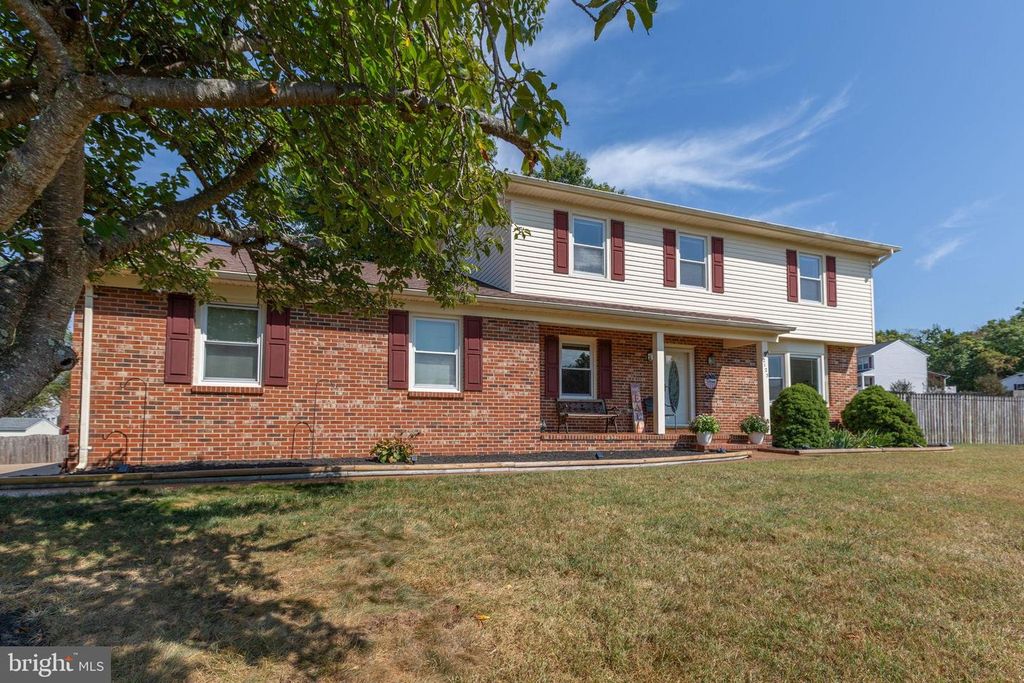 2123 MATTHEW LN, Fredericksburg, VA 22405