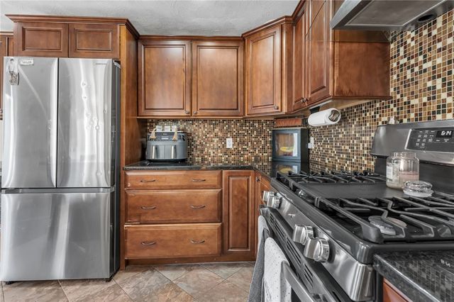 62 Canonchet Trail, Cranston, RI 02921