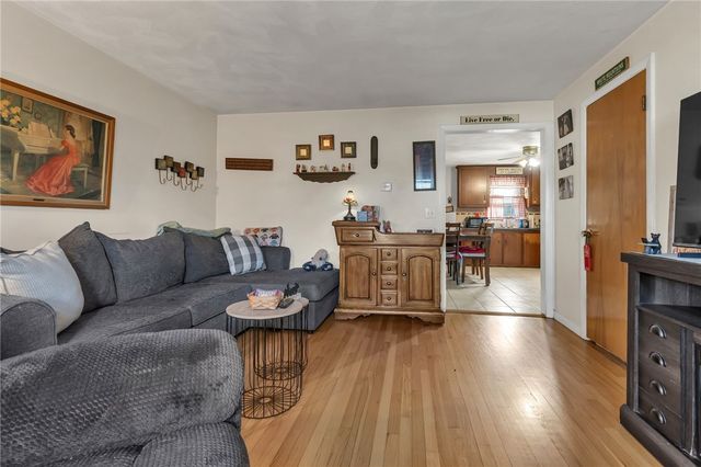 62 Canonchet Trail, Cranston, RI 02921
