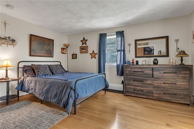 62 Canonchet Trail, Cranston, RI 02921