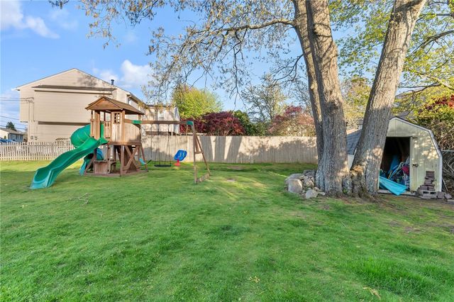 62 Canonchet Trail, Cranston, RI 02921
