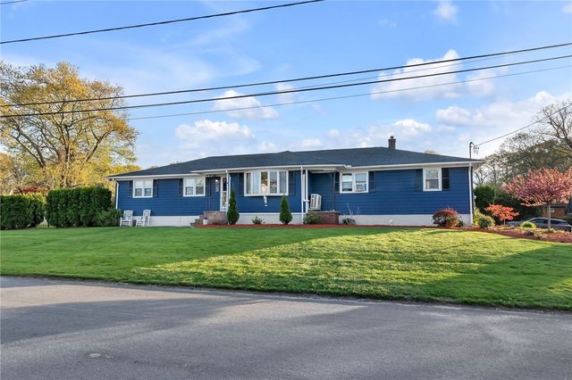 62 Canonchet Trail, Cranston, RI 02921