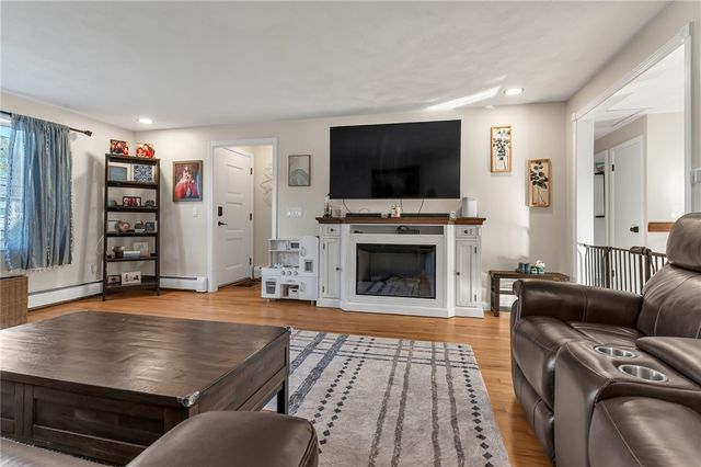 62 Canonchet Trail, Cranston, RI 02921