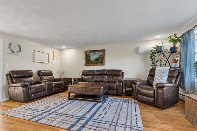 62 Canonchet Trail, Cranston, RI 02921