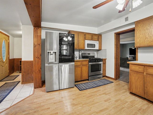 5690 White Road, Muskegon, MI 49442