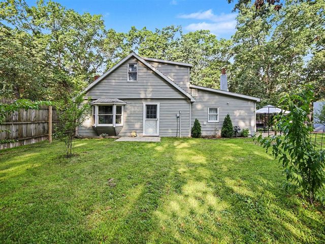 5690 White Road, Muskegon, MI 49442