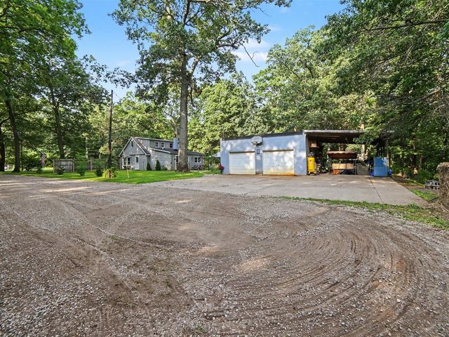 5690 White Road, Muskegon, MI 49442