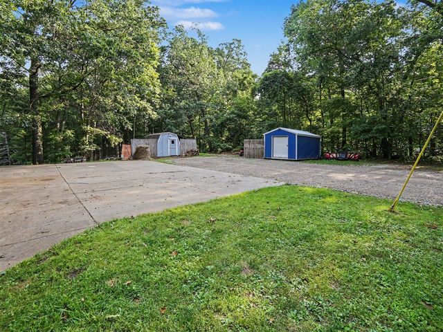 5690 White Road, Muskegon, MI 49442