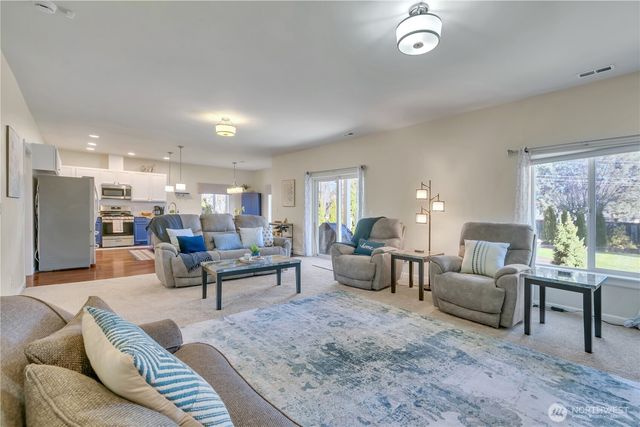 2553 163rd Street Ct E, Tacoma, WA 98445