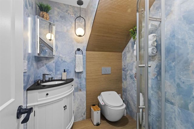 10021 N 53RD STREET, Temple Terrace, FL 33617