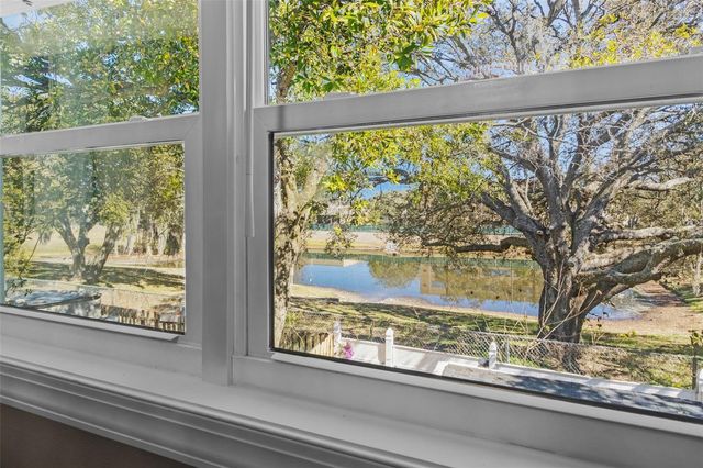 10021 N 53RD STREET, Temple Terrace, FL 33617