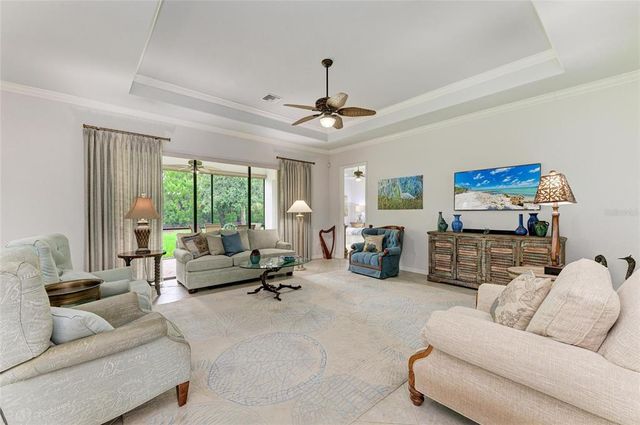 5620 GOODPASTURE GLEN, Bradenton, FL 34211