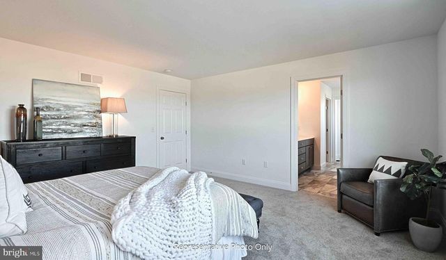 120 MORNING DR, Ephrata, PA 17522