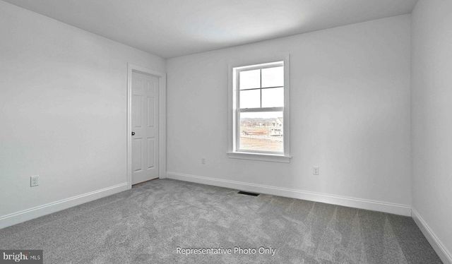 120 MORNING DR, Ephrata, PA 17522