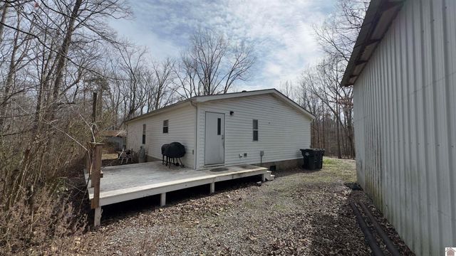 1578 Poplar Springs Dr, Murray, KY 42071