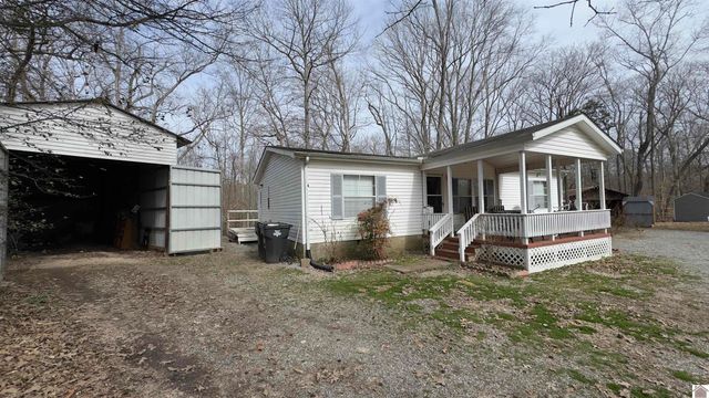 1578 Poplar Springs Dr, Murray, KY 42071