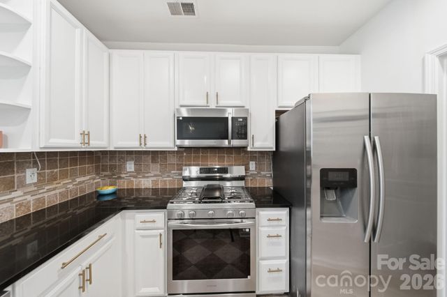 643 Raphael Place, Charlotte, NC 28205