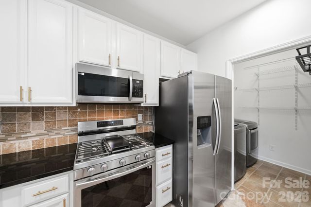643 Raphael Place, Charlotte, NC 28205
